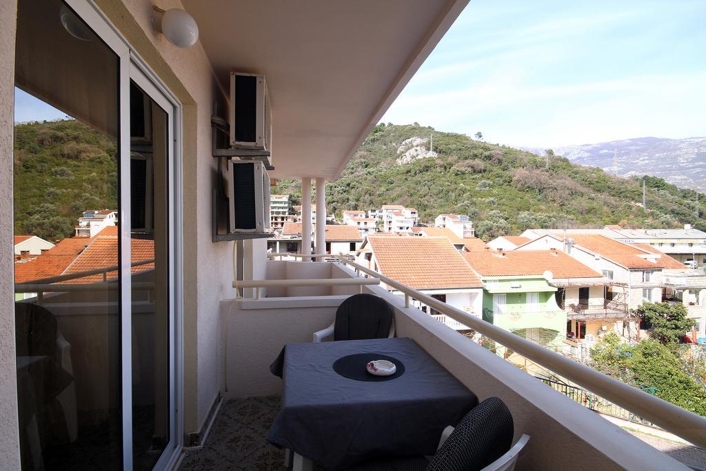 Apartments Vila Galileo Budva Phòng bức ảnh