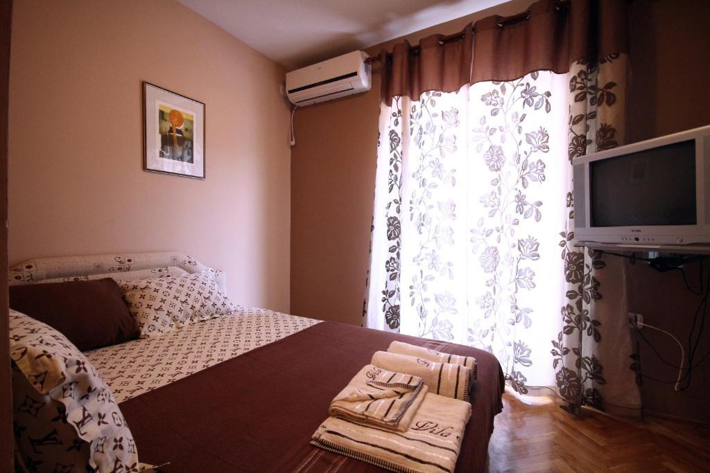 Apartments Vila Galileo Budva Phòng bức ảnh