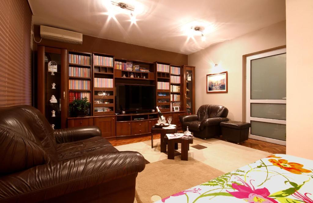 Apartments Vila Galileo Budva Phòng bức ảnh