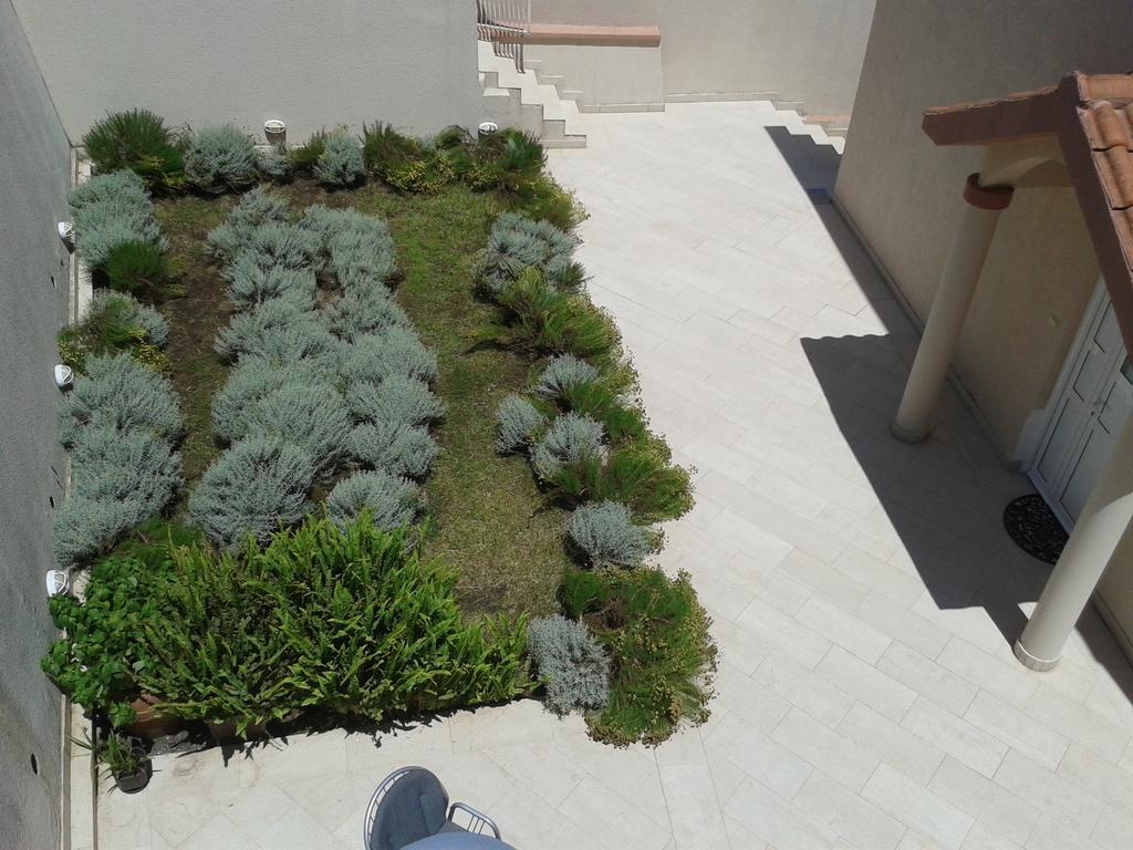 Apartments Vila Galileo Budva Phòng bức ảnh